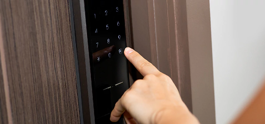 Smart Electric Locks Replacement Services in Bloomington