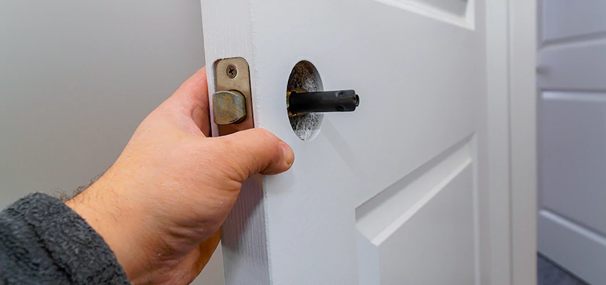 Nighttime Locksmith For Lock Repair in Bloomington