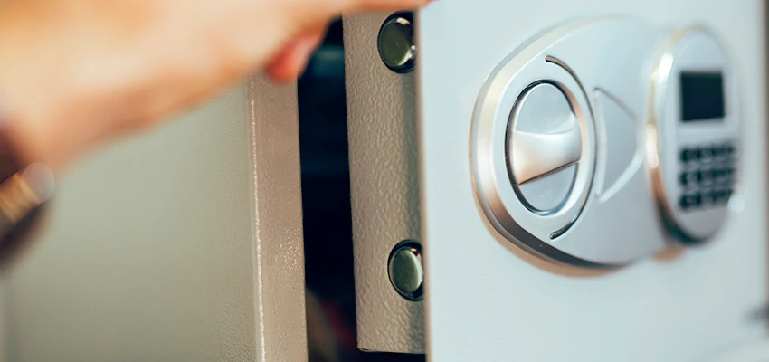 Fingerprint Safe Openers in Bloomington