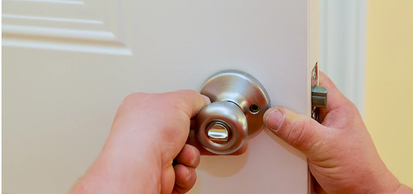 After-hours Locksmith For Lock And Key Installation in Bloomington